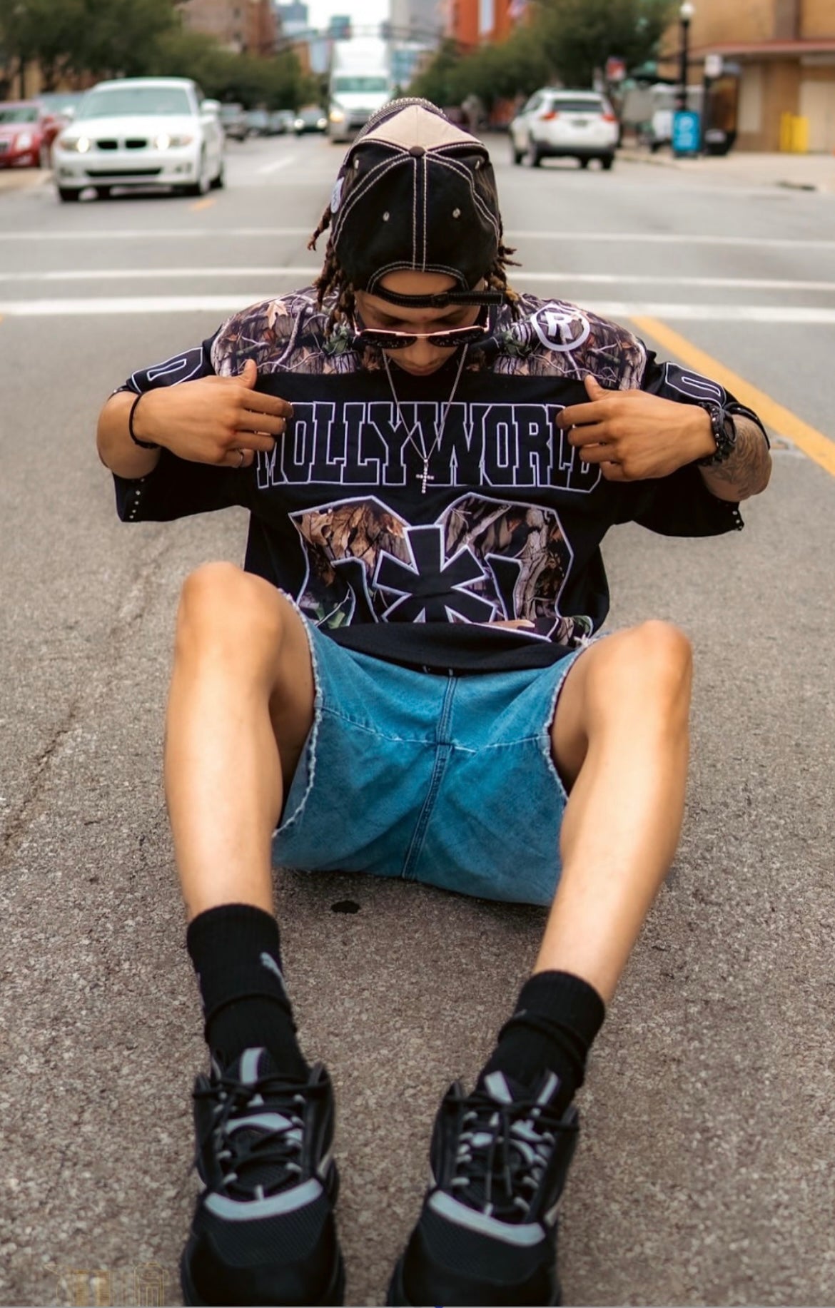M0LLYW0RLD FOOTBALL JERSEY
