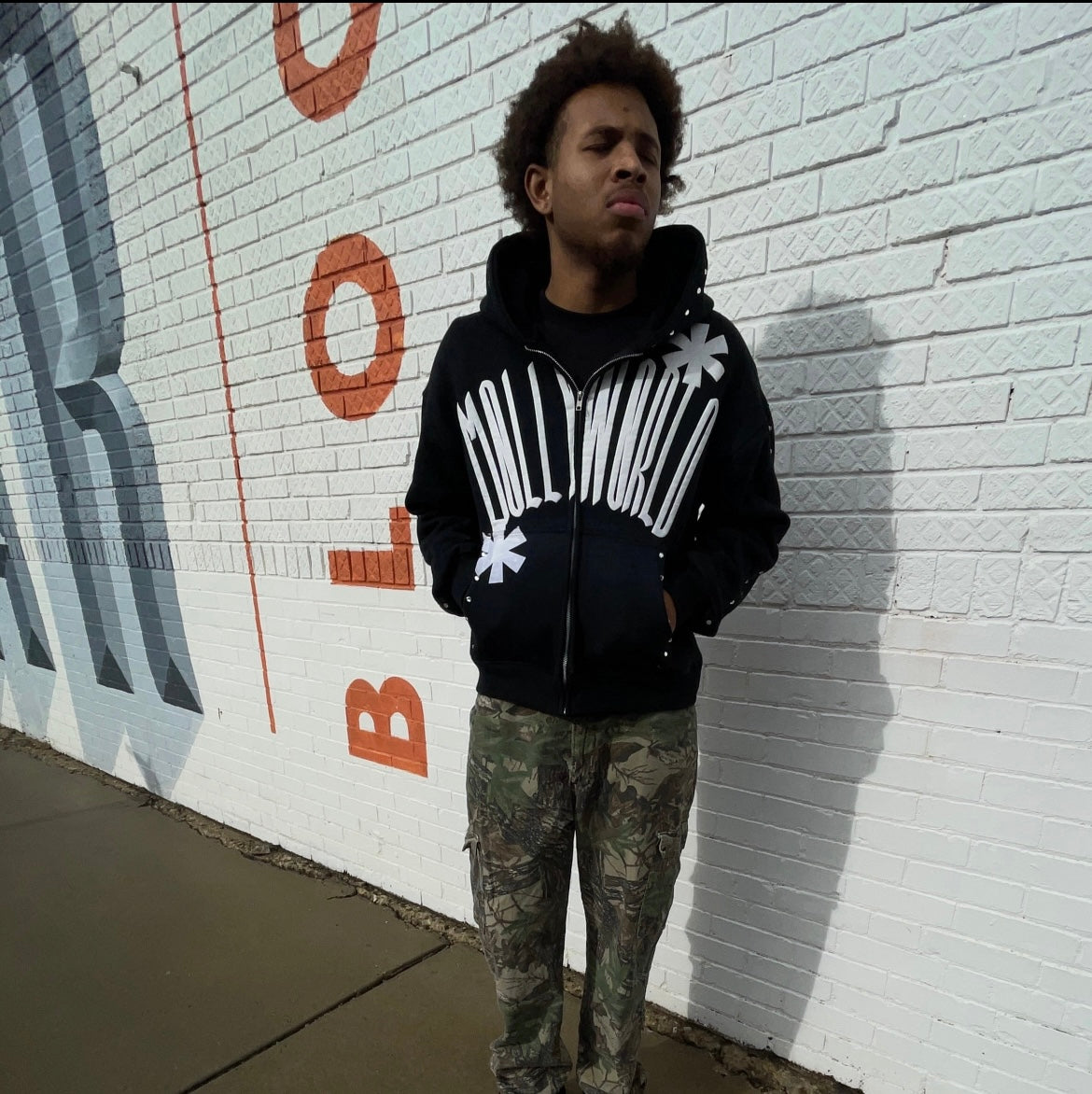 M0LLYW0RLD BLACK ZIP UP H00DIE