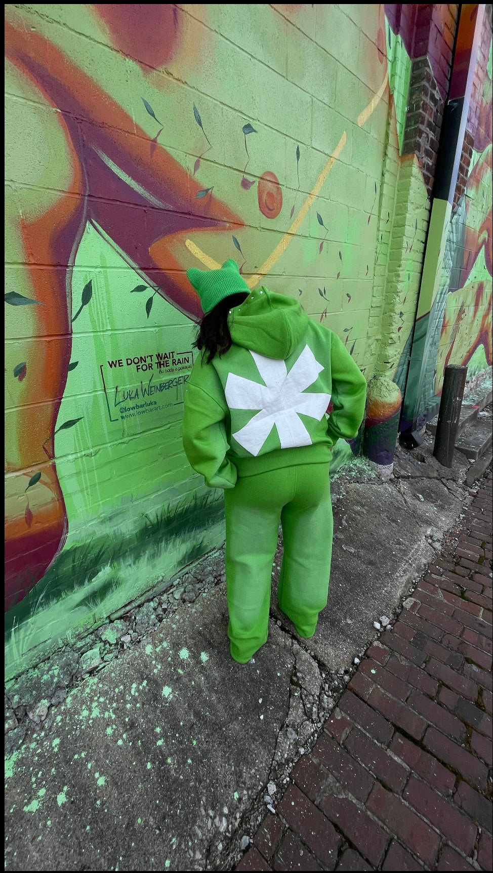 M0LLYW0RLD GREEN SWEATSUIT