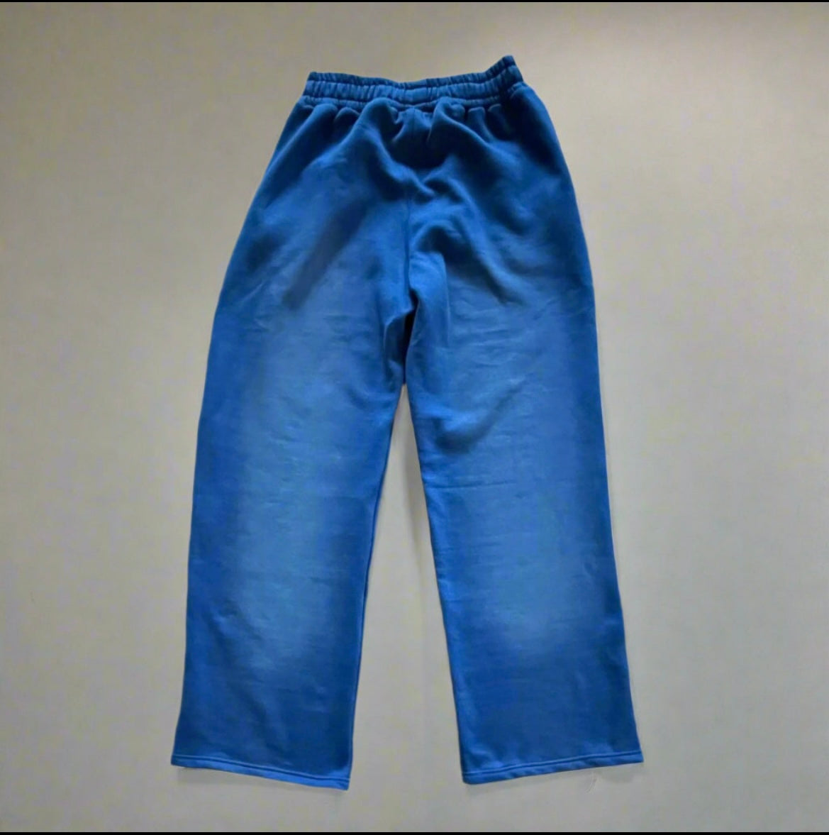 M0LLYW0RLD BLUE SWEATS
