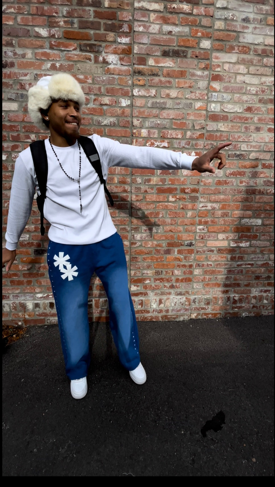 M0LLYW0RLD BLUE SWEATS