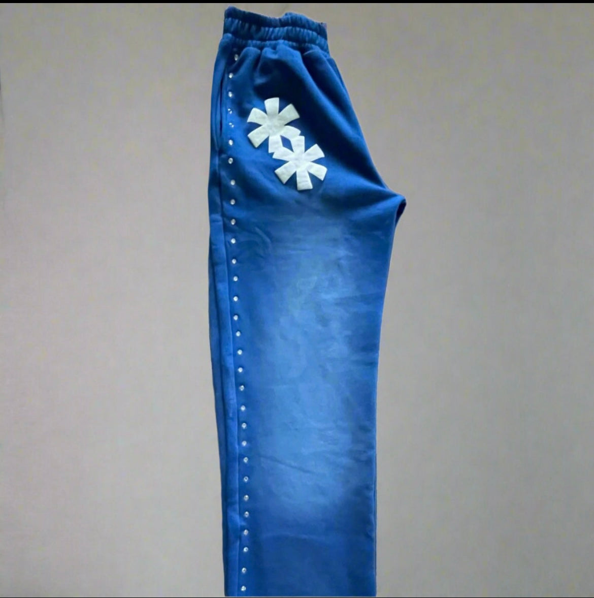 M0LLYW0RLD BLUE SWEATS